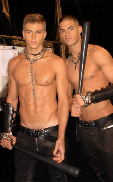leatherswede:  David Jensen And Chad White Backstage Dsquared F/W 2007 