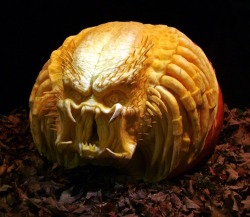 Without a doubt, one of my all-time favourite pumpkin carvings &hellip; perfect down to the smallest detail! By Ray Villafane &hellip; http://www.ifc.com/fix/2011/10/ray-villafane-halloween-pumpkin-carving