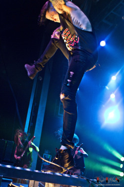 kylachelle:  my best photo of the lucker stomp. not even putting all my photo info on there because i don’t care. this one’s for the fans. you guys can do whatever you want with it. 