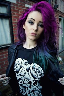 Purple hair. ♥
