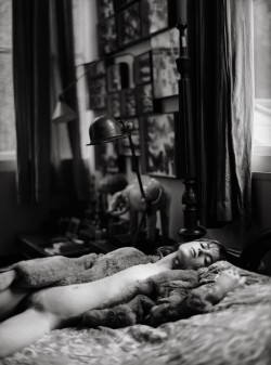 giacometti-s: “A Night In Nude”Sojourner Morrell by Matteo MontanariPurple Diary