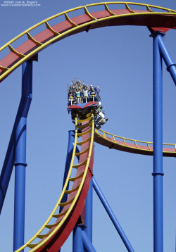 allthecoasters:  Goliath - Six Flags La Ronde