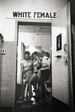 holdthisphoto:  Women’s Prison, New Orleans, 1963 by Leonard Freed 