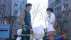boxcutterlover:  Greatest KDrama Moments » Ba Wool brings a gift to his girlfriend only to find her with another man. 