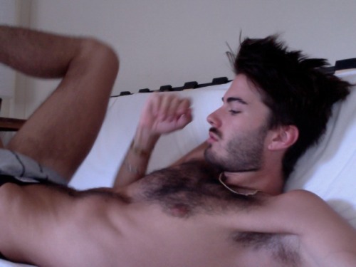thadsthoughts:  Lazy mornings.  porn pictures
