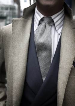 new law: men must always wear suits
