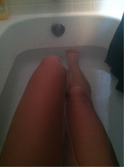 wittlewobbe:  Bath time