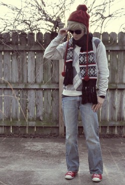 dersedreamer:  gomugomugodhead:  so i was taking a few hipster pictures deciding what to wear to a small winterstuck meetup im going to and then my brother walked out and dave | bro/dirk idfk who dis  CUTIES 
