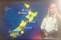 weshallflyaway:  heathyr:  supersarahjane:  I woke up in Middle Earth this morning where elves do the weather report in Elvish and Hobbiton’s forecast is featured.  i want to hate you for this, new zealand but i can’t hate perfection  Proud to be