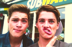 ccriss:  PEOPLE I LOVE → Jack and Finn Harries “Finn finn the better twin. Jack jack the better chap” 