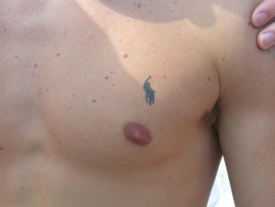 Great nipple & pits:)