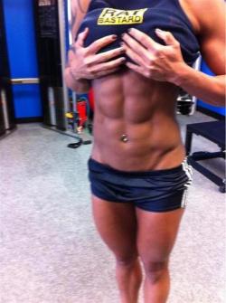 nothing-but-fitness-girls:  Mikaila Soto 