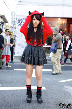 tokyo-fashion:  15-year-old visual kei fan in Harajuku w/ Hellcatpunks devil horns hoodie, Monomania &amp; Glavil.