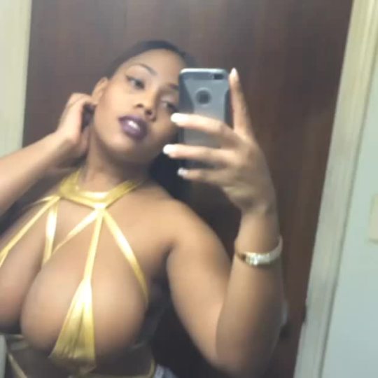 Sex videez:  alexia Elaine showing offthem breast pictures