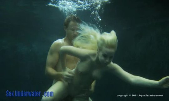 xxxexe:  Sex Underwater - Whitney Taylor water fucking #1